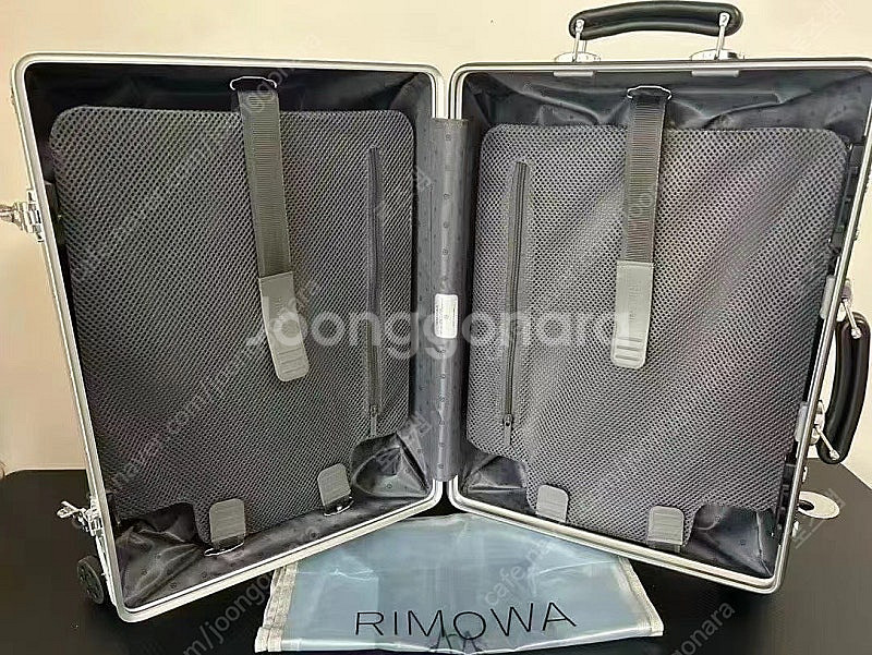 (실사포함 2종)리모와 클래식 알루미늄 캐빈 체크인 캐리어 20 / 26 / 30 인치--9