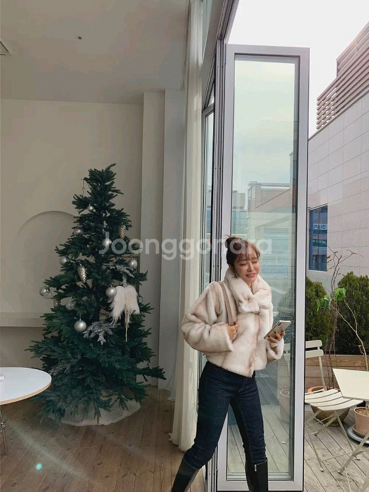 수입의류 새상품 카라넥 밍크 퍼 자켓 페이크퍼--1