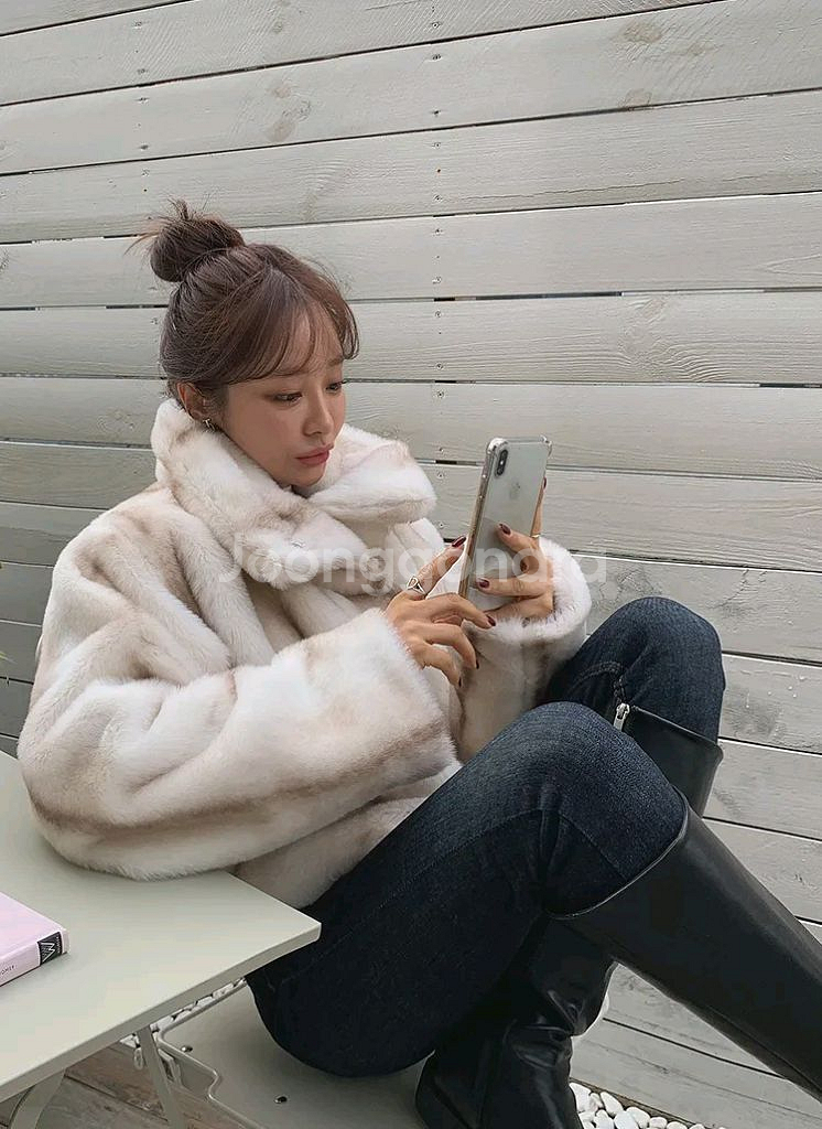 수입의류 새상품 카라넥 밍크 퍼 자켓 페이크퍼--6