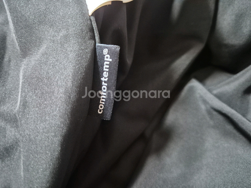 엘르스포츠 벨벳 패딩 조끼 진네이비--3