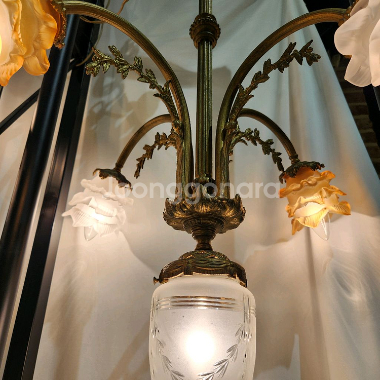 [프랑스 엔틱] 희귀한 디자인 프랑스 엔틱 포인트 조명 샹들리에--3