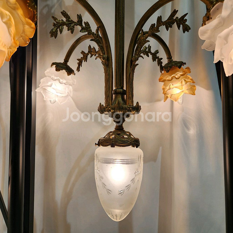 [프랑스 엔틱] 희귀한 디자인 프랑스 엔틱 포인트 조명 샹들리에--4