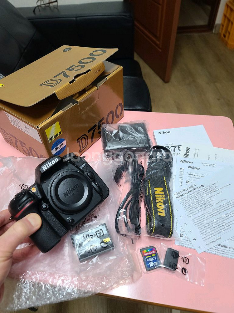 니콘 D7500 풀박 5087컷 S급--8