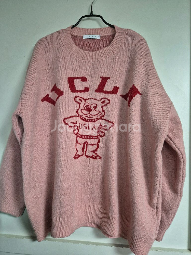 새상품 UCLA 곰돌이 캐릭터 니트 스웨터--1