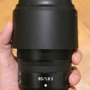 니콘 Nikkor Z 85mm f/1.8 S 렌즈