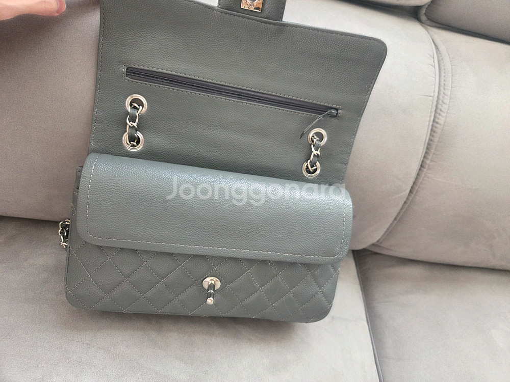 캐비어 클래식 플랩백--0