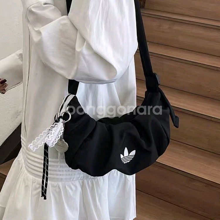 아디다스가방 만두백 반달크로스백 미니백 셔링백 곱창가방--2