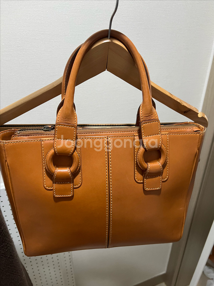 탄브라운 가죽 토트백 (이탈리아)--1