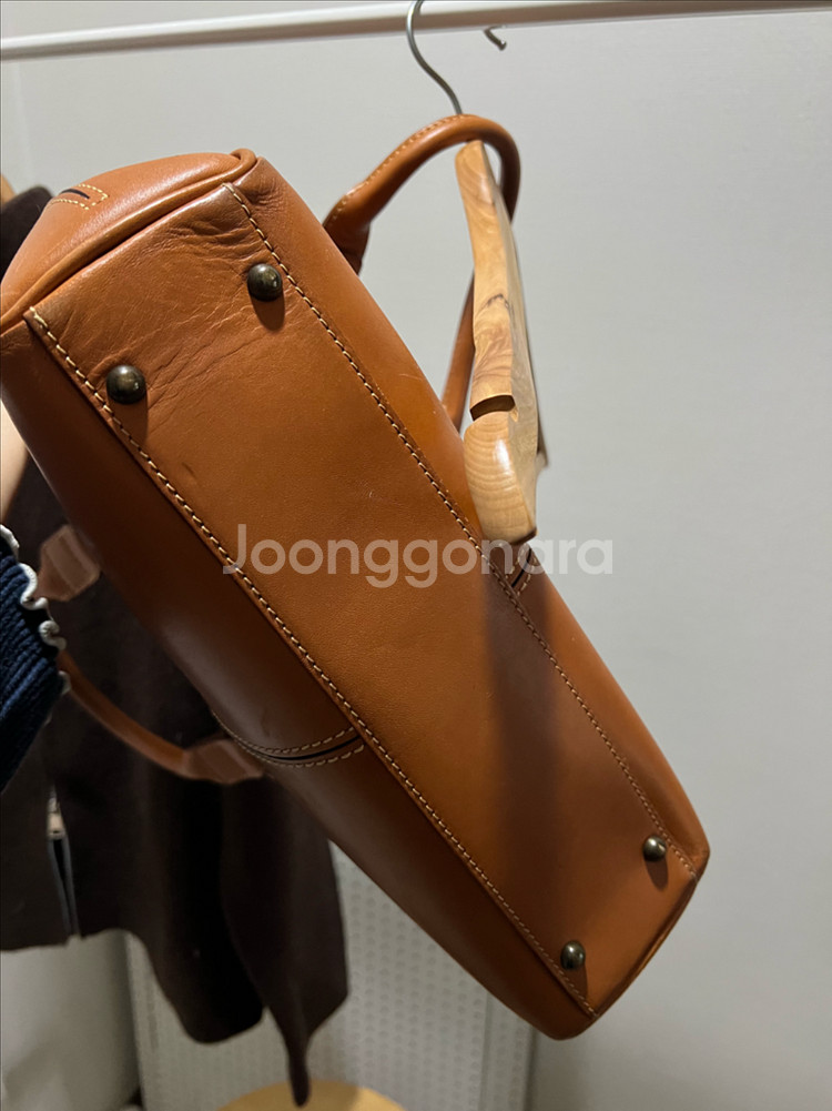 탄브라운 가죽 토트백 (이탈리아)--8