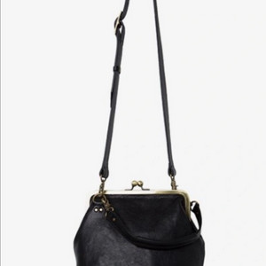 유르트(YURT) 베지터블(소가죽) 여성 가방(블랙)