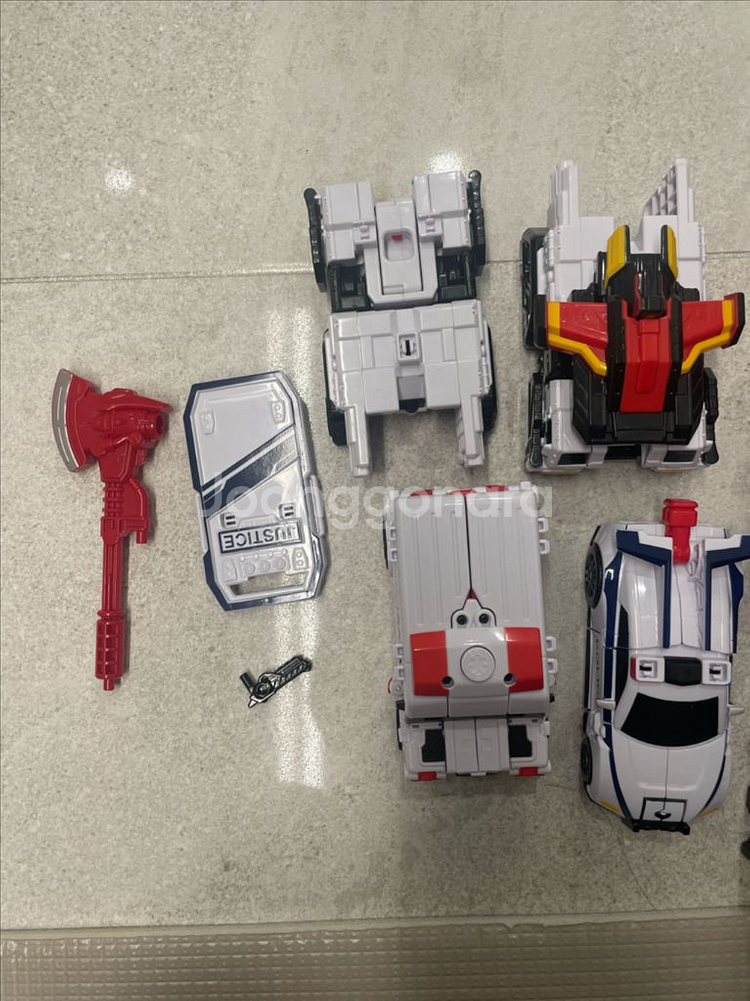 택포)또봇 닥쎈붐 sos 팝니다--2