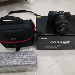 (가격 내림)캐논 eos r50v 렌즈킷 블랙 + 정품 무선 슈팅그립
