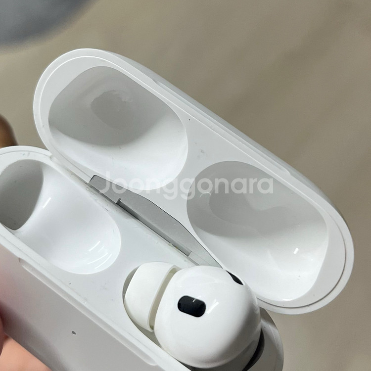 에어팟 프로 2세대 c타입 본체 및 오른쪽 유닛--2