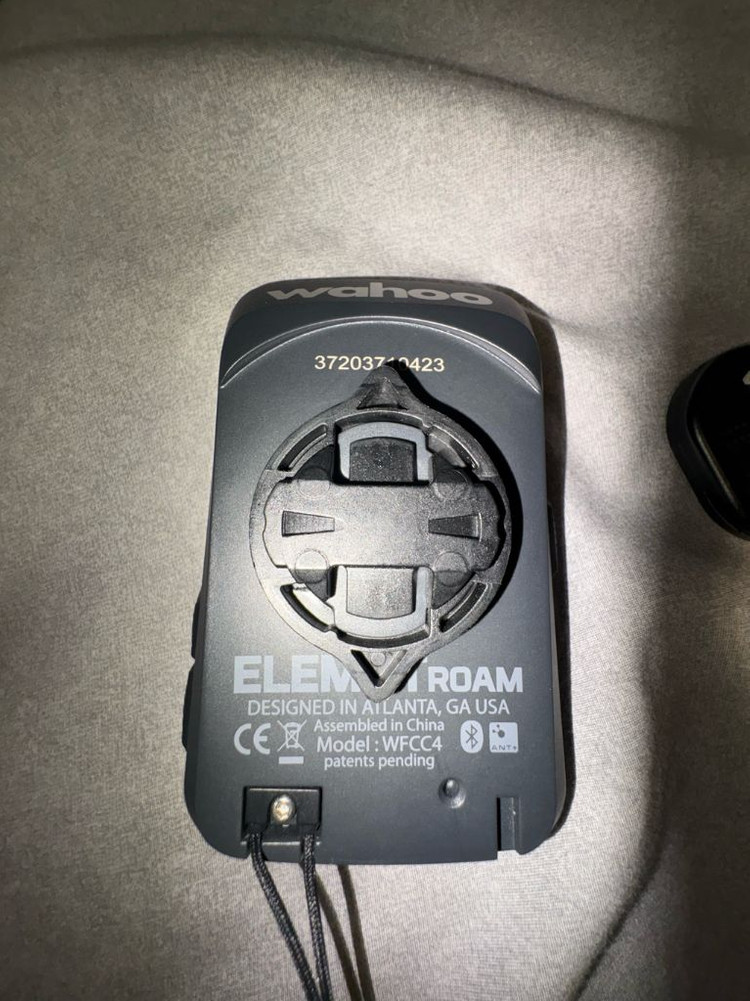 (급처)와후 엘리먼트 롬 1 + 와후 케이던스 센서--1