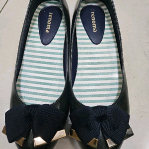 리노마 리본 장식 플랫슈즈 235 거의새상품