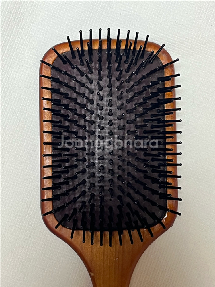 아베다 우든 패들 브러쉬 사용감 있음--1