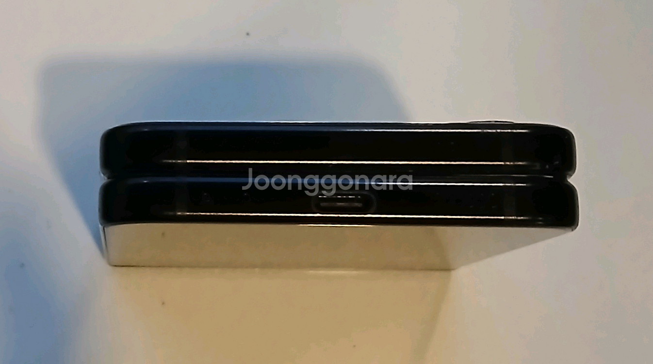 갤럭시 Z플립4 스마트폰 부품용으로 팝니다 [반택포함]--7