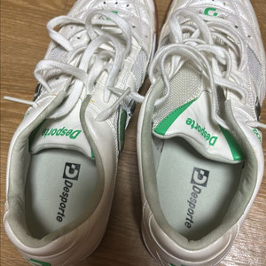 데스포르치 실내풋살화 인도어화 테사라이트 ID pro2 펄화이트 제품팝니다.