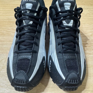 나이키 샥스 R4 블랙/실버 운동화 290mm