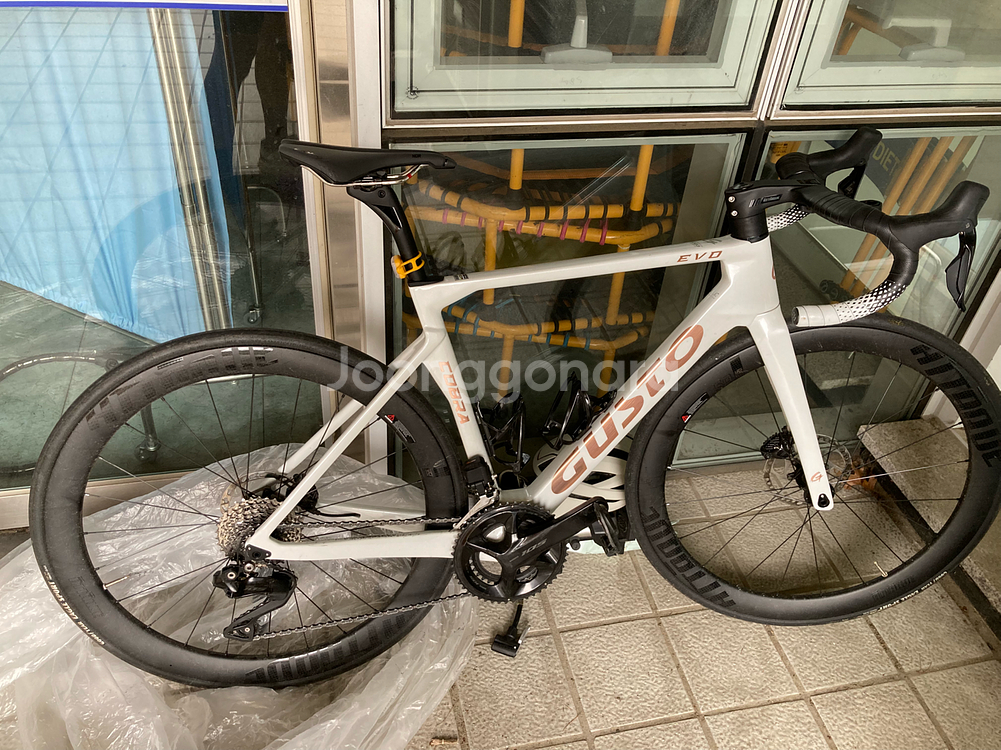 거스토 코브라 스포츠팀 로드 자전거 + 가민, 헬멧, 신발--0