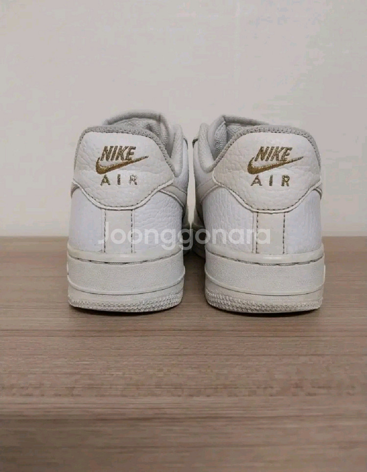 여성 나이키 에어포스1 로우 07 에센셜 운동화 (220)--5