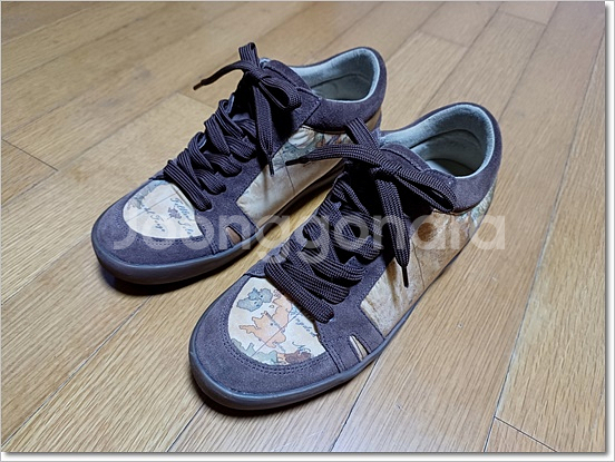 알비에로 마르티니 프리마클라쎄 스니커즈 37(235)사이즈--0