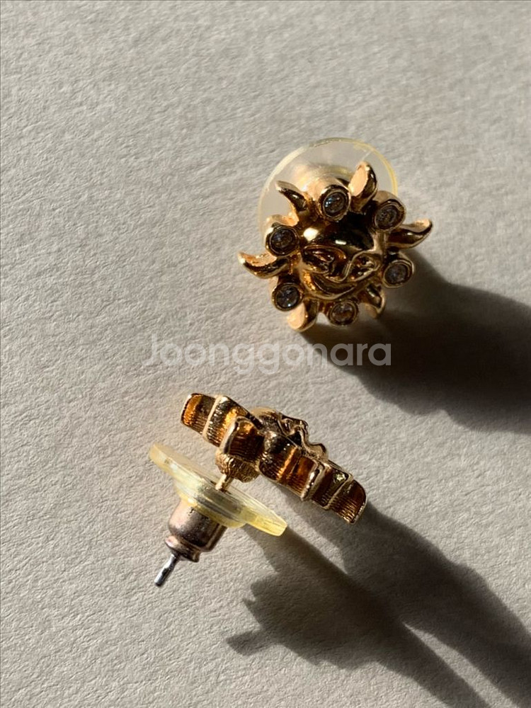 Avon 빈티지 태양 귀걸이--1