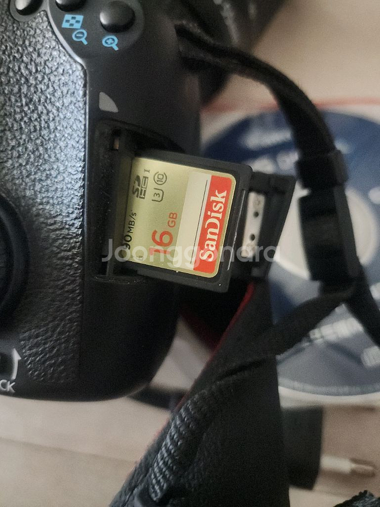 캐논 700D DSLR 카메라 + 18-55mm 렌즈 세트--6