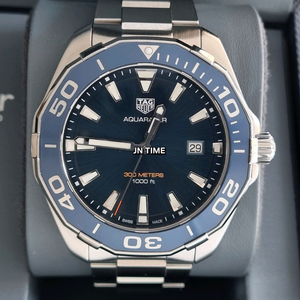 태그호이어 구형 아쿠아레이서 쿼츠 청판 43mm(2019년식)
