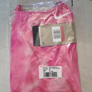 나이키스윔 위스퍼 컷아웃28