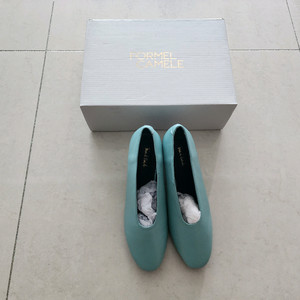 포멜카멜라 여성 양가죽구두 235사이즈 새거팔아요