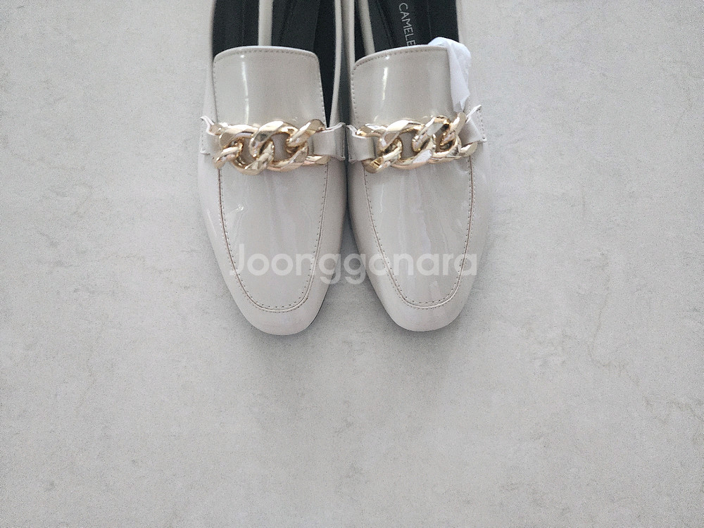 포멜카멜라 여성 로퍼 235사이즈 새거팔아요--2