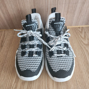 스케쳐스 운동화 스니커즈 225