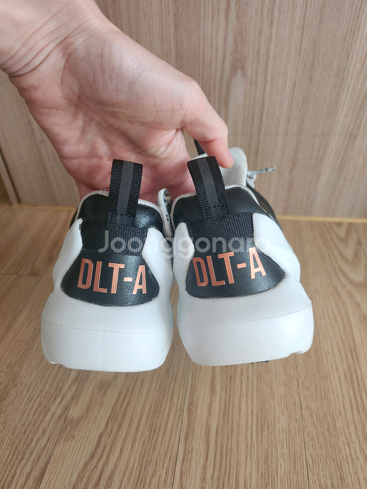 스케쳐스 운동화 스니커즈 225--2