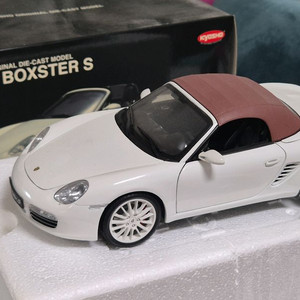 1:18 교쇼 박스터s 화이트 무하자 풀박스 팝니다.
