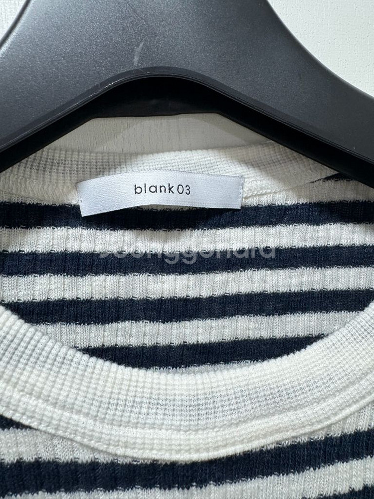 블랭크03 스트라이프 반팔 니트--1