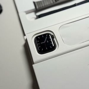 애플워치 9 45mm 미드나이트 + 애플 정품 스트랩