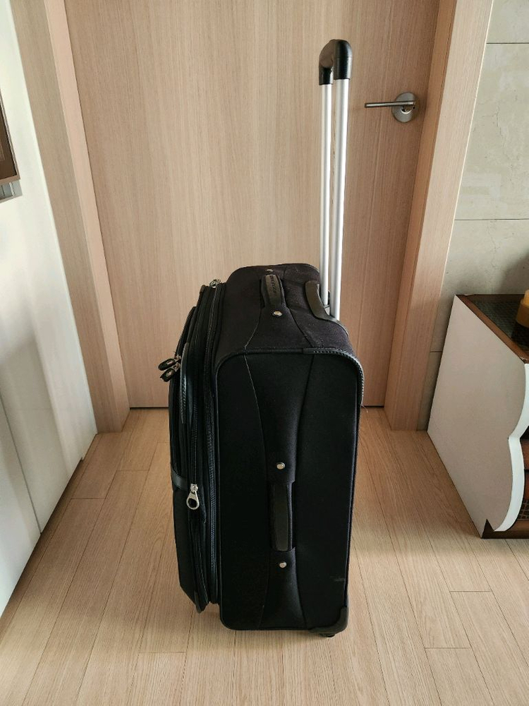 아메리칸투어리스터 여행가방검정캐리어--8