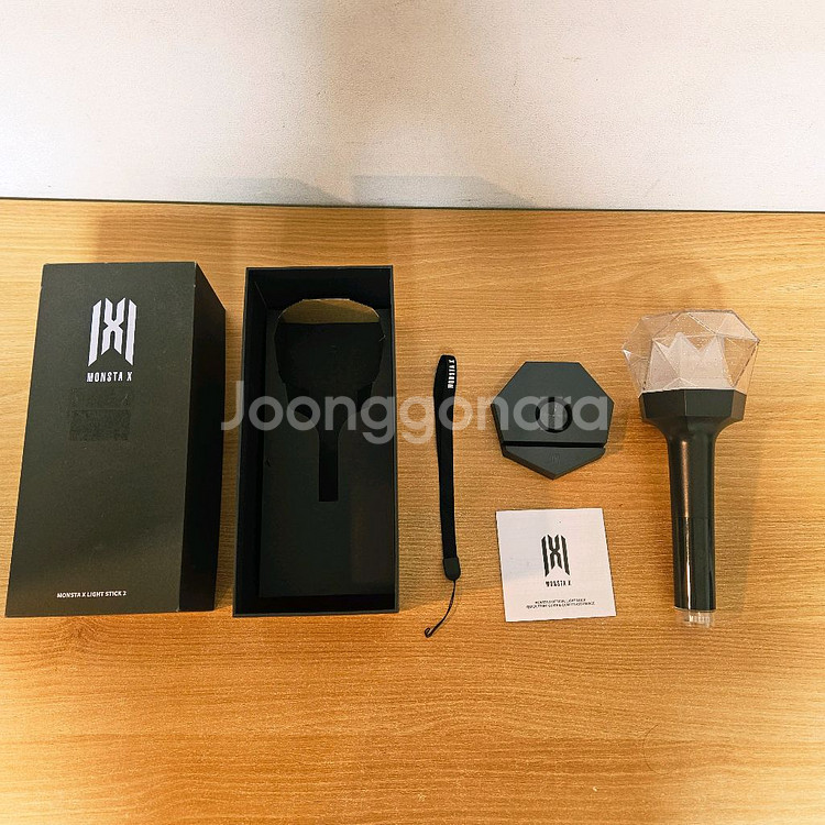 몬스타엑스 몬둥이 2, 응원봉 2--0