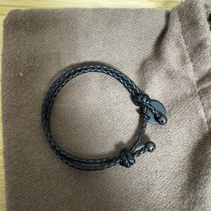 보테가베네타 인트레치아토 팔찌