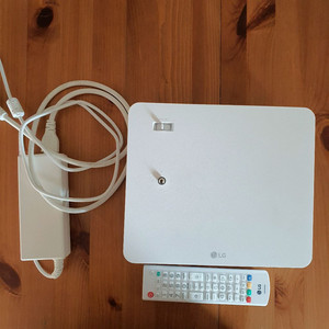 LG 시네빔 PF610P 프로젝터