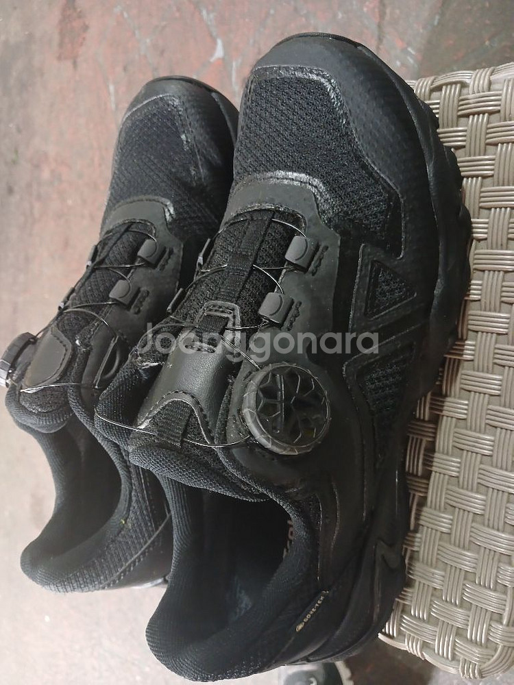 트렉스타 고어택스등산화 운동화 260--0