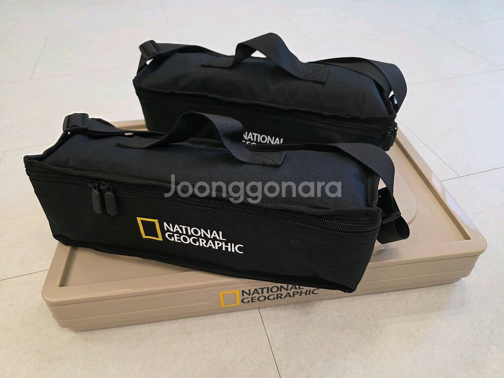 내셔널지오그래픽 캠핑의자 2개 + 폴딩박스--4