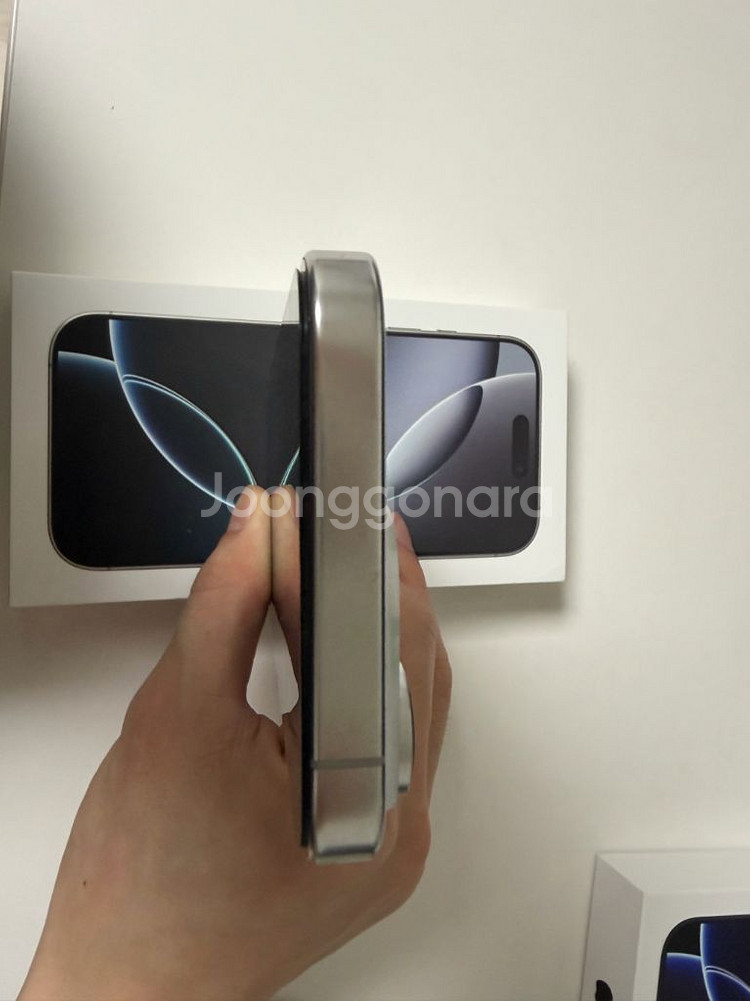 아이폰16 프로 256GB--4