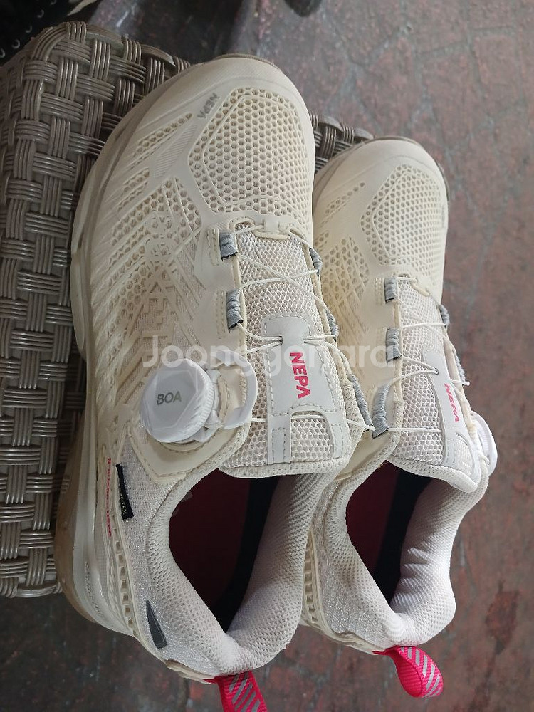 내파 고어택스 트레킹화 검 운동화 6.5 240--2