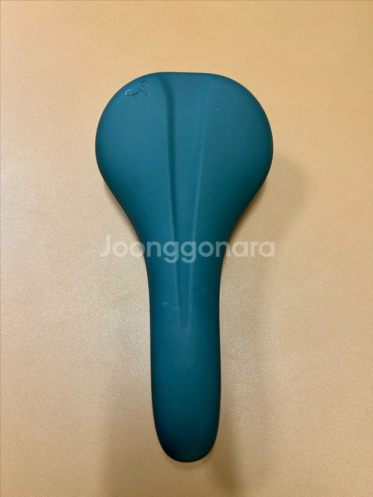 브롬톤 P라인 순정 안장--0