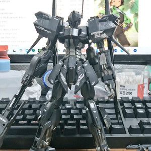 mg 백식 크래쉬 가조립 팝니다