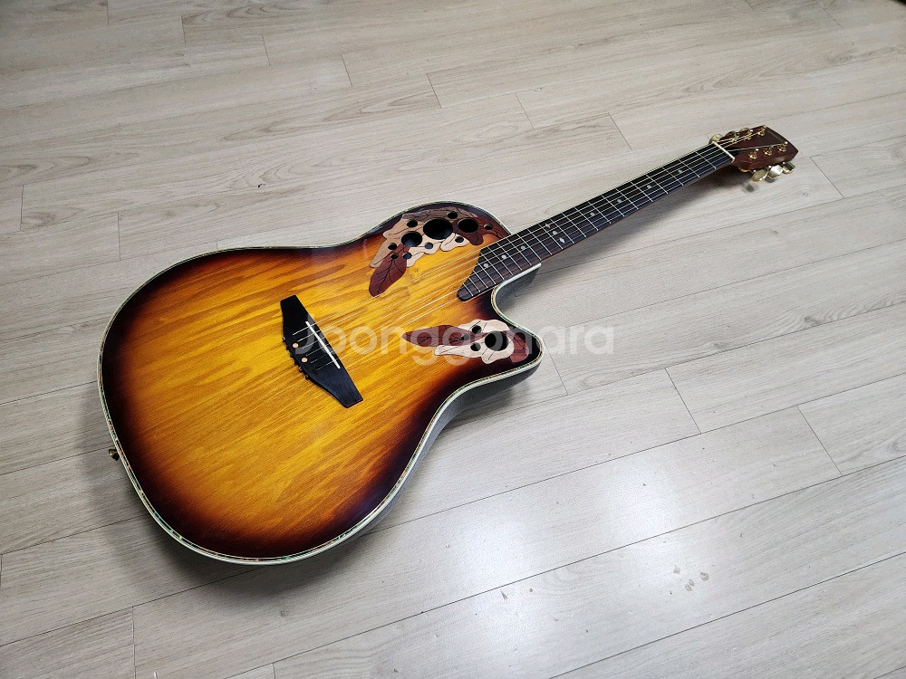 오베이션 수제 기타 판매 합니다.--6