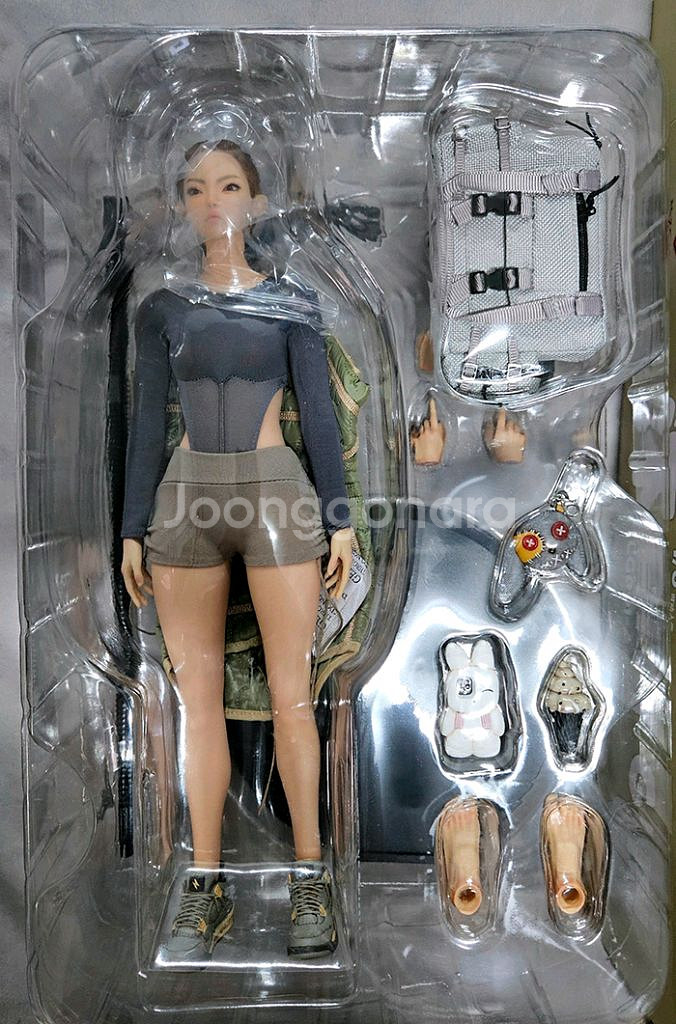 시티걸 무 피규어--3