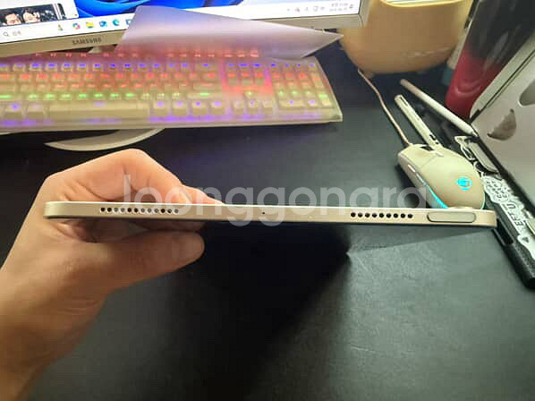 아이패드 에어 5세대 64GB 와이파이 판매합니다--3